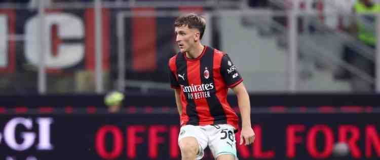 米兰官方：萨勒马科尔斯接受了右脚踝进一步检查，以确定治疗方案